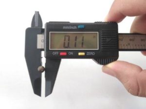 用数字卡尺测量